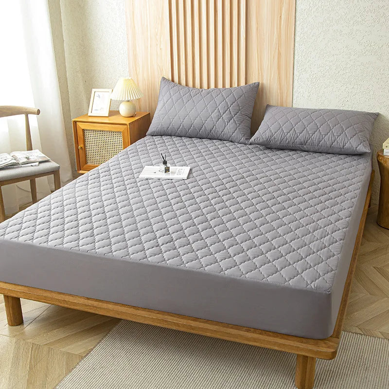 SleepGuard™ – Bed Mattress Protector Cover (Waterproof & Fitted)