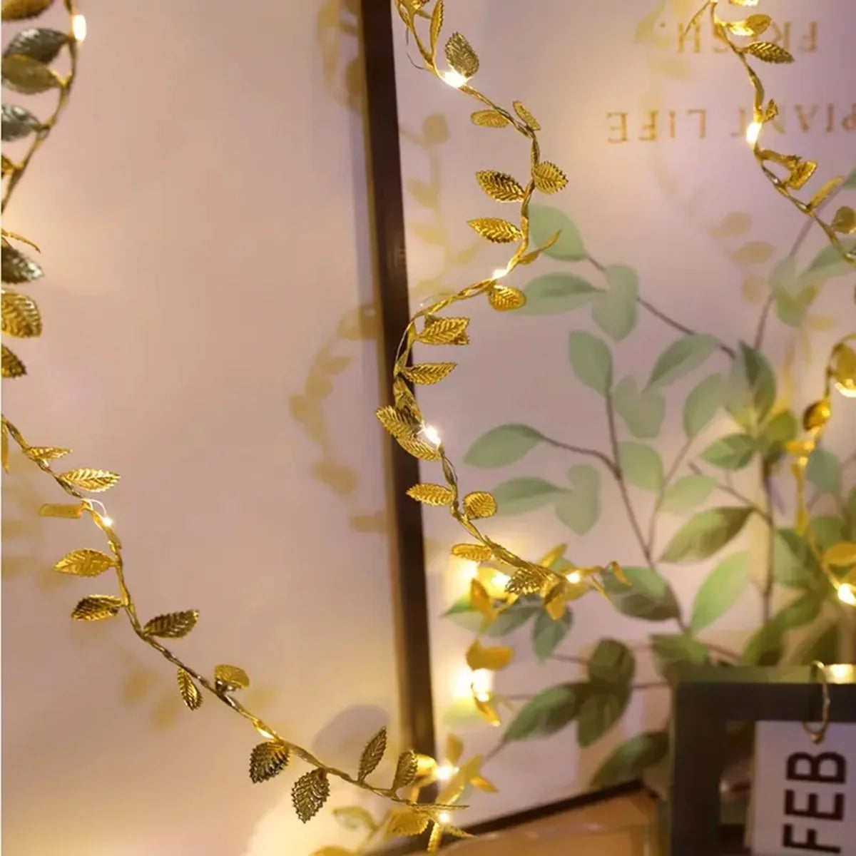 TwinkleVine™ 🍃💡 – 2M Battery-Powered Golden Leaf String Lights