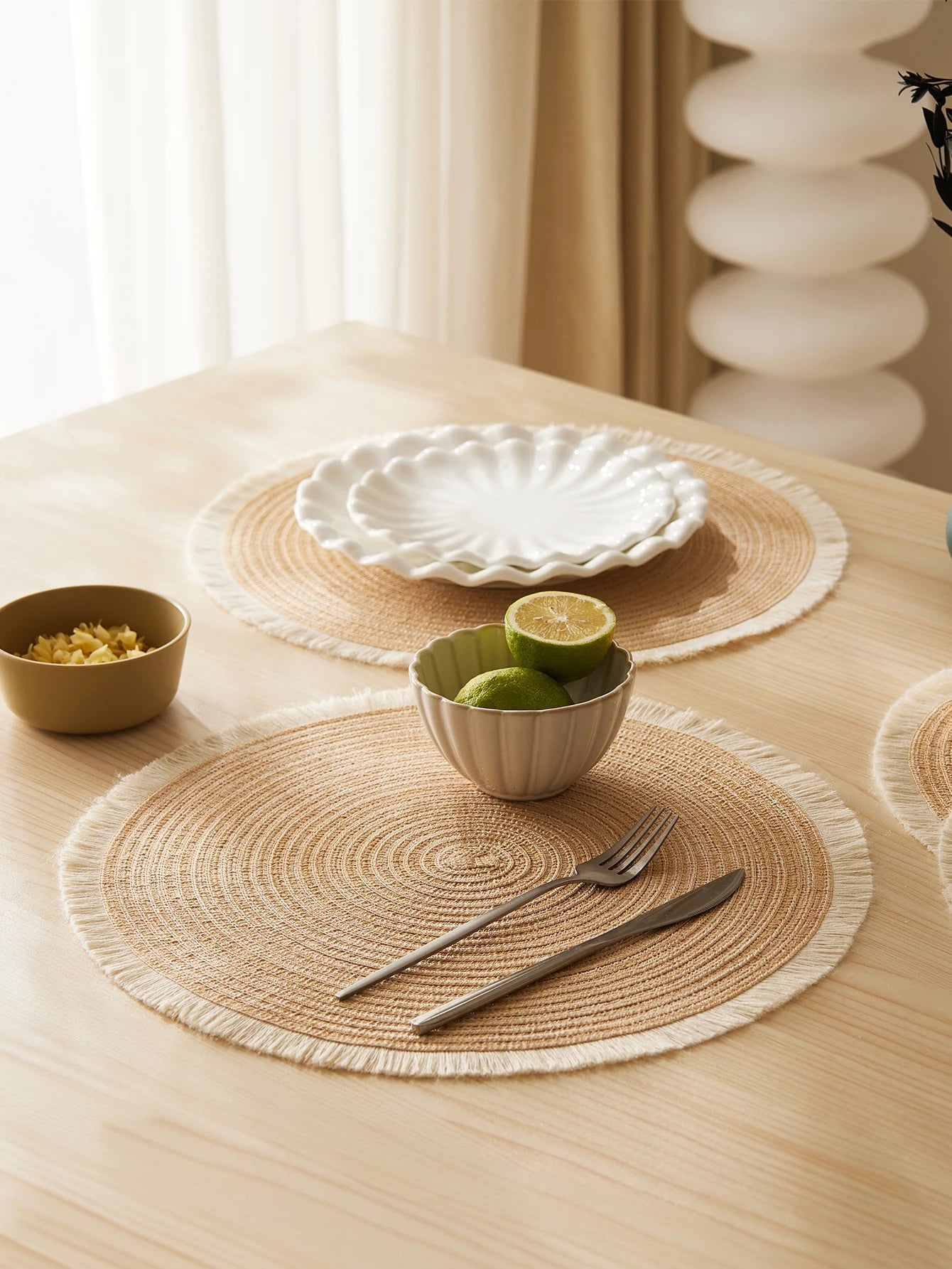 FringeNest™ – Modern Round Table Placemats (Set of 4, Non-Slip)